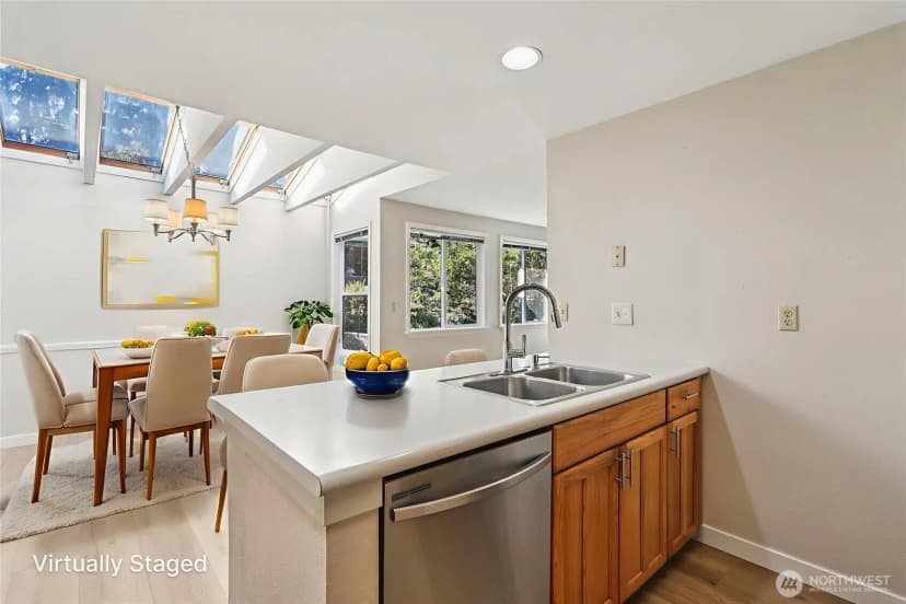 Property photo for 10114 11th Avenue S, Seattle photo 12