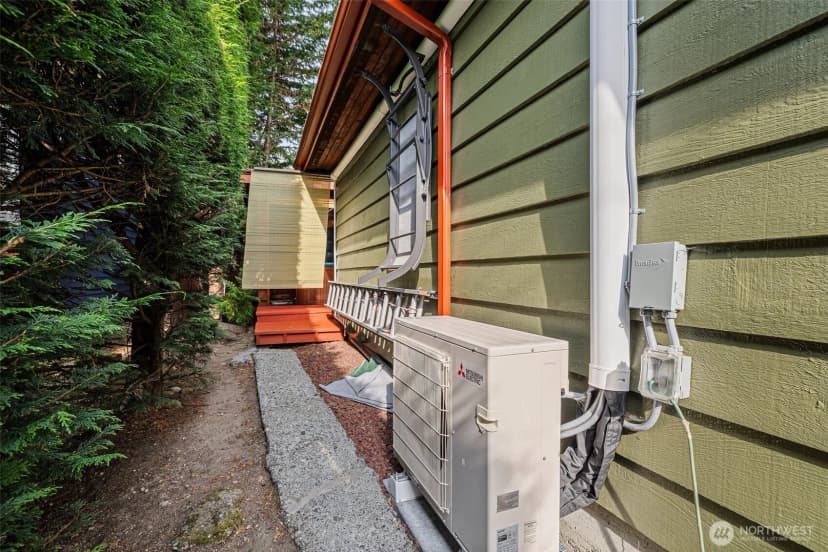 Property photo for 7139 Wright Avenue Sw, Seattle photo 26
