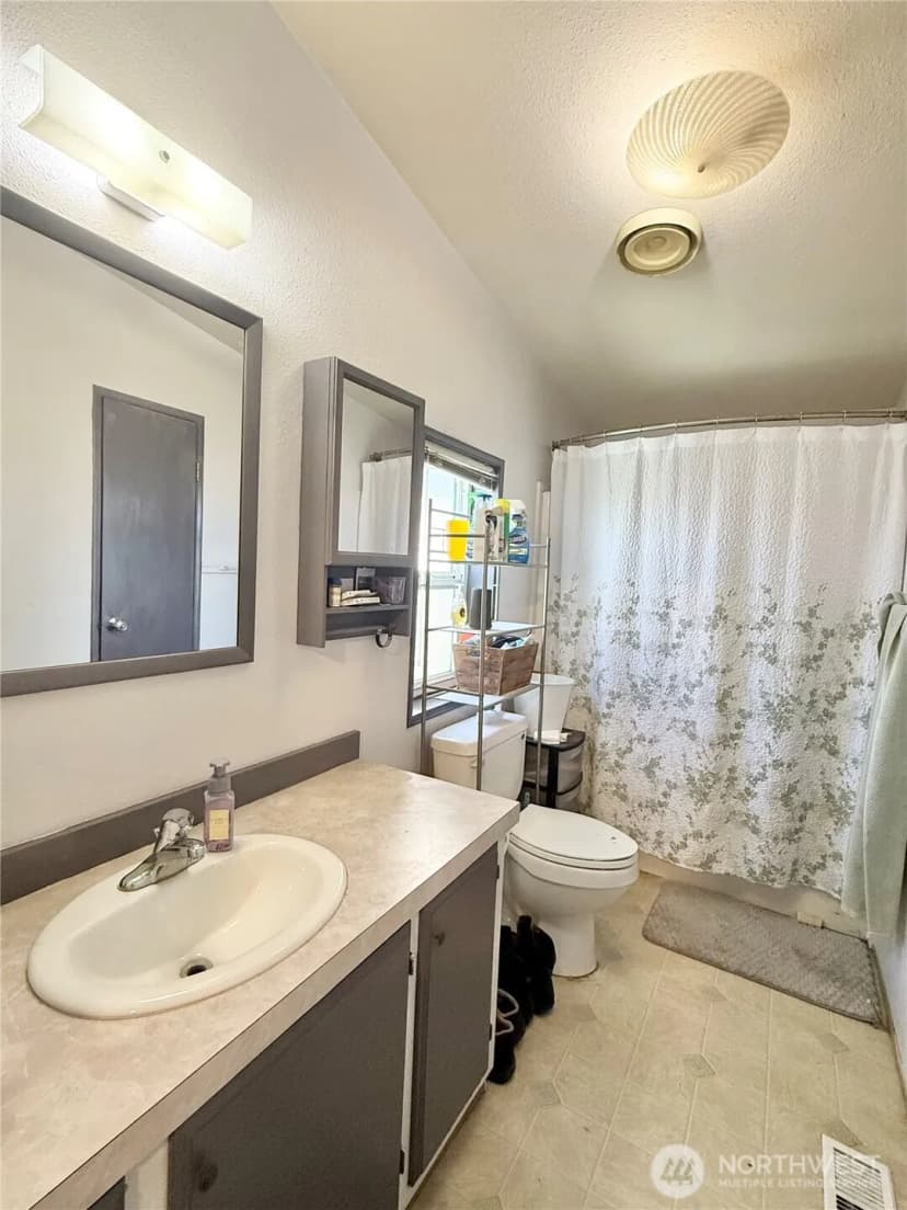 Property photo for 105 Lower Tower Street, Riverside photo 15