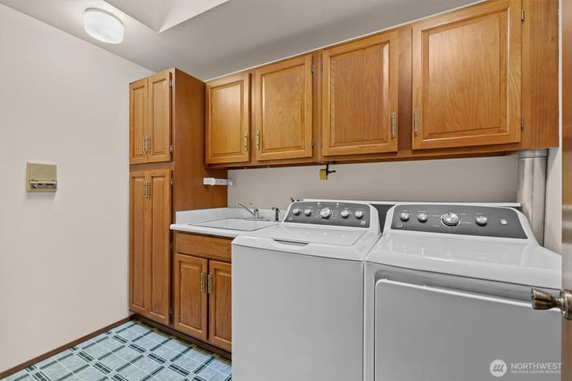 Property photo for 4233 S 252nd Place, Kent photo 17