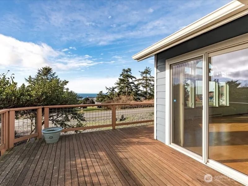 Property photo for 670 El Prado Avenue, Coupeville photo 27