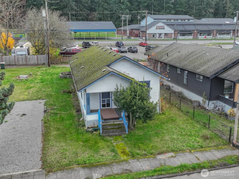Property photo for 357 Sussex Avenue E, Tenino photo 2