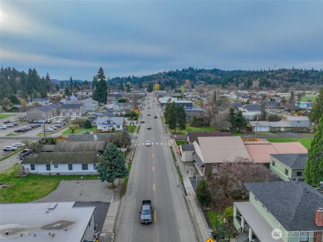 Property photo for 357 Sussex Avenue E, Tenino photo 3