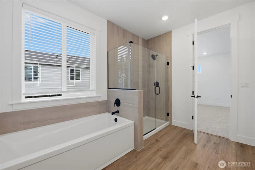 Property photo for 14421 204th Avenue Ct E, Bonney Lake photo 8