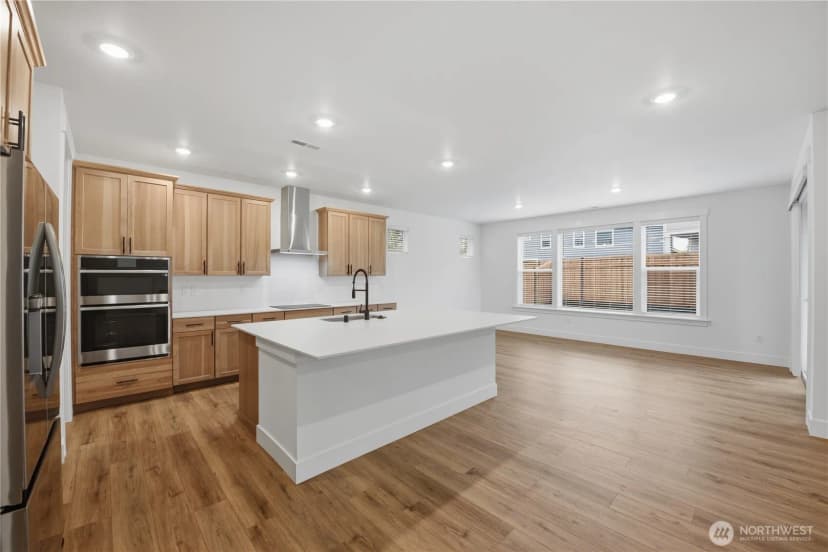 Property photo for 14421 204th Avenue Ct E, Bonney Lake photo 3