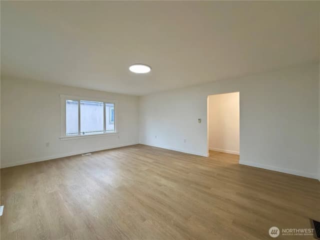 Property photo for 127 15th Street Se, Auburn photo 4