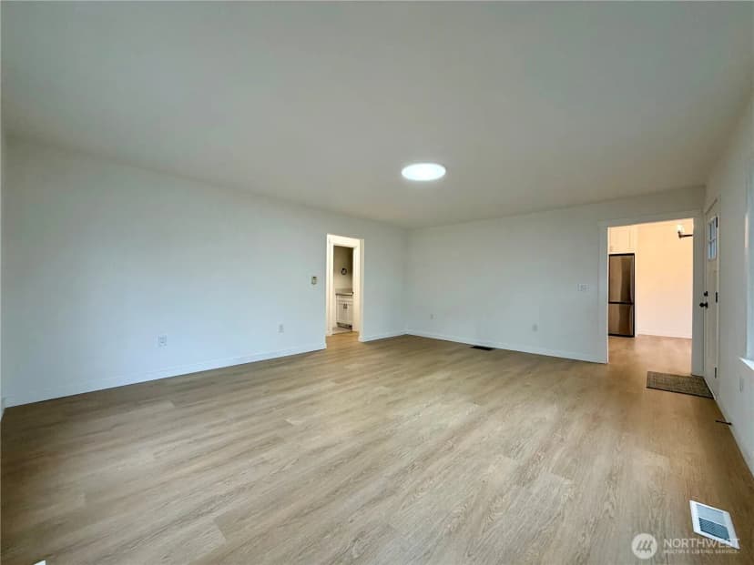 Property photo for 127 15th Street Se, Auburn photo 7
