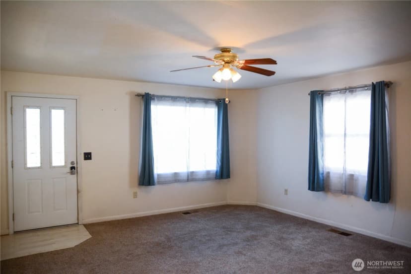 Property photo for 107 W 9th Avenue, Ritzville photo 5