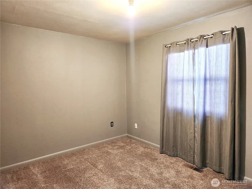 Property photo for 107 W 9th Avenue, Ritzville photo 11