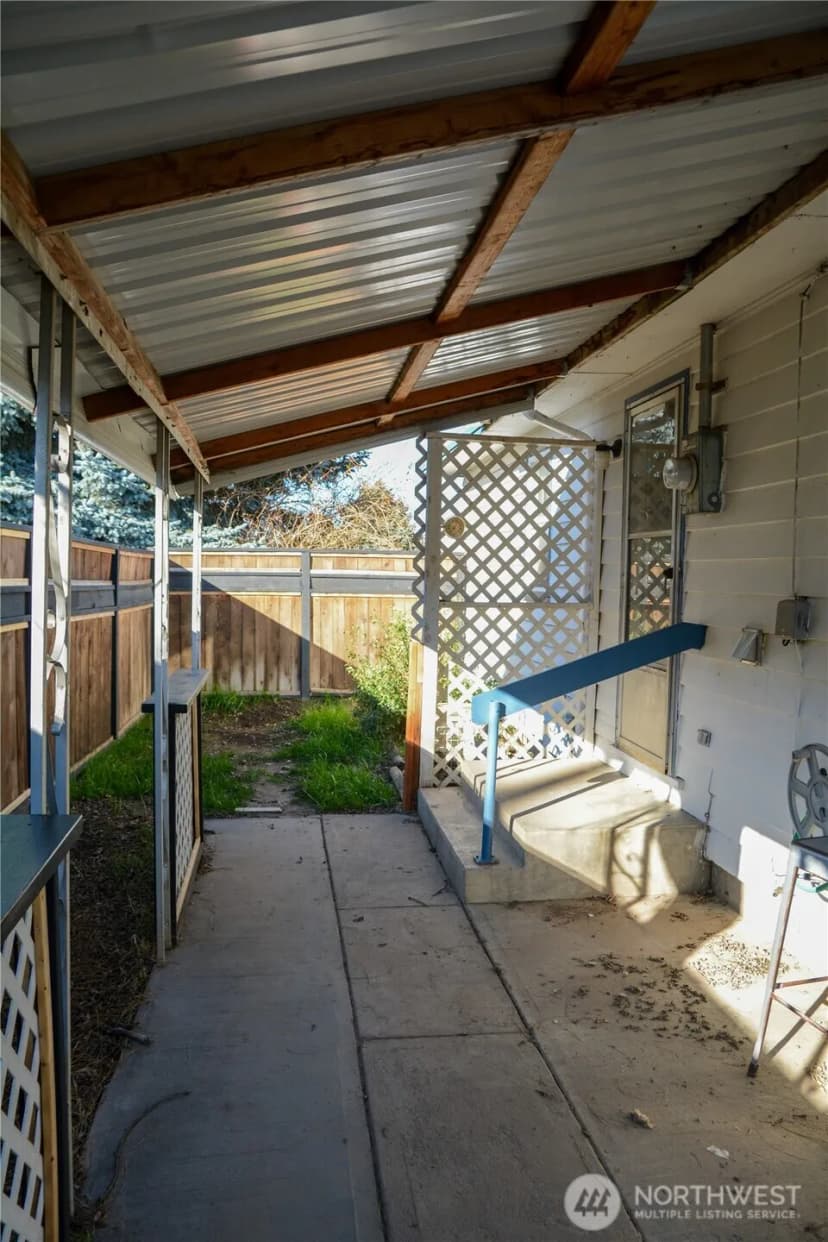 Property photo for 107 W 9th Avenue, Ritzville photo 22