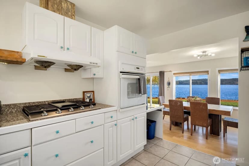 Property photo for 24410 Vashon Highway Sw, Vashon photo 13