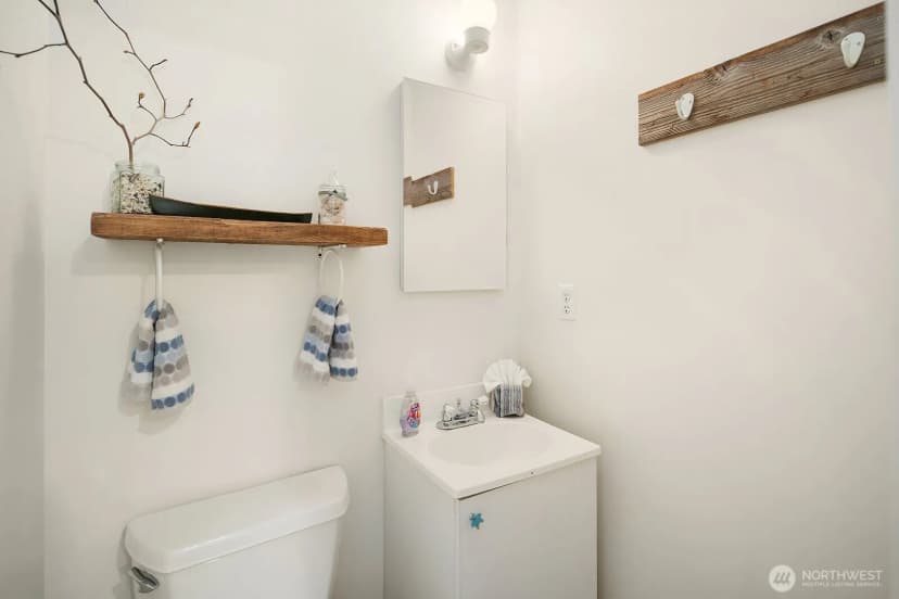 Property photo for 24410 Vashon Highway Sw, Vashon photo 16