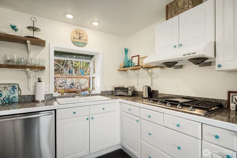 Property photo for 24410 Vashon Highway Sw, Vashon photo 12