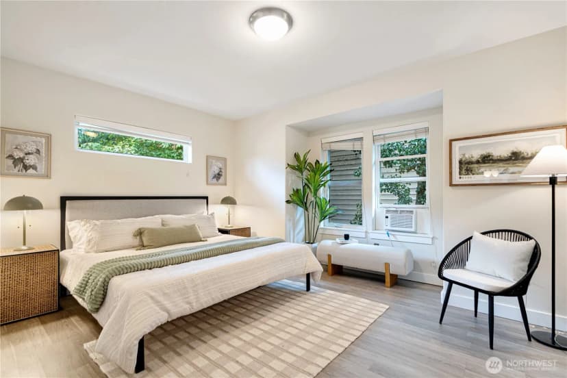 Property photo for 422 Federal Ave E #b, Seattle photo 16