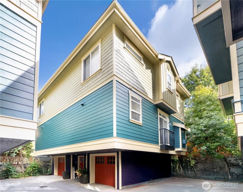 Property photo for 422 Federal Ave E #b, Seattle photo 3