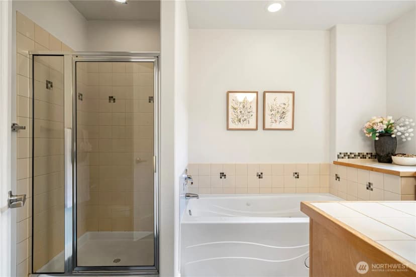Property photo for 422 Federal Ave E #b, Seattle photo 18