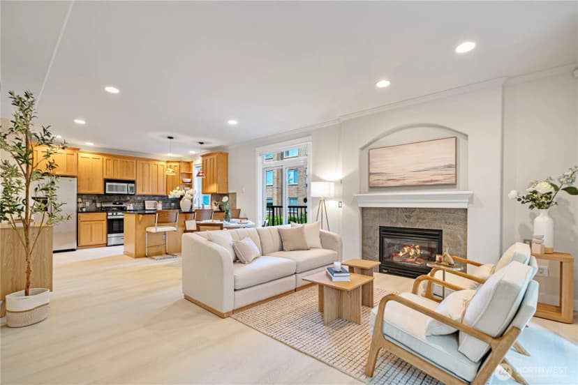 Property photo for 422 Federal Ave E #b, Seattle photo 6