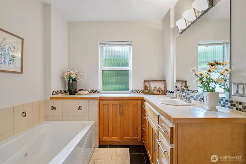 Property photo for 422 Federal Ave E #b, Seattle photo 19