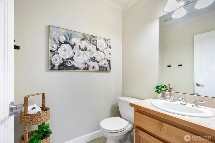 Property photo for 422 Federal Ave E #b, Seattle photo 14