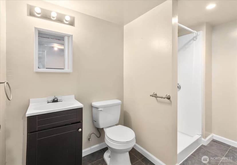 Property photo for 1016 Rockefeller Avenue, Everett photo 20