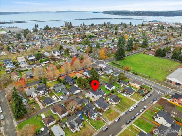 Property photo for 1016 Rockefeller Avenue, Everett photo 2