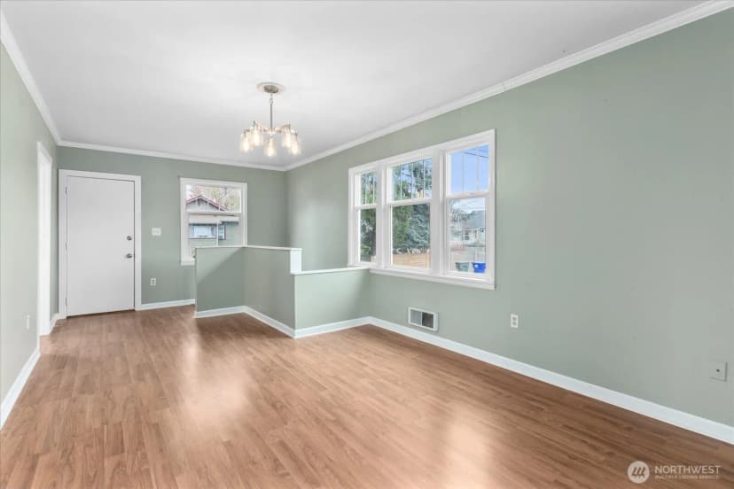 Property photo for 1016 Rockefeller Avenue, Everett photo 4