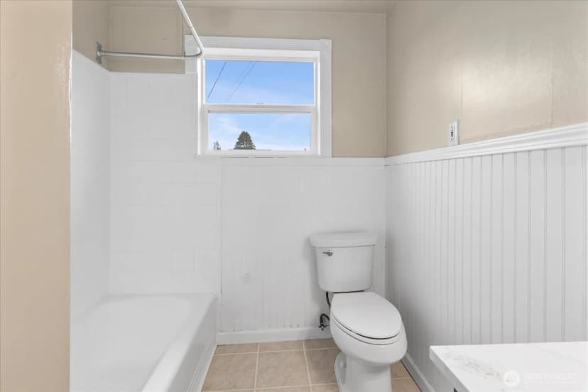 Property photo for 1016 Rockefeller Avenue, Everett photo 13
