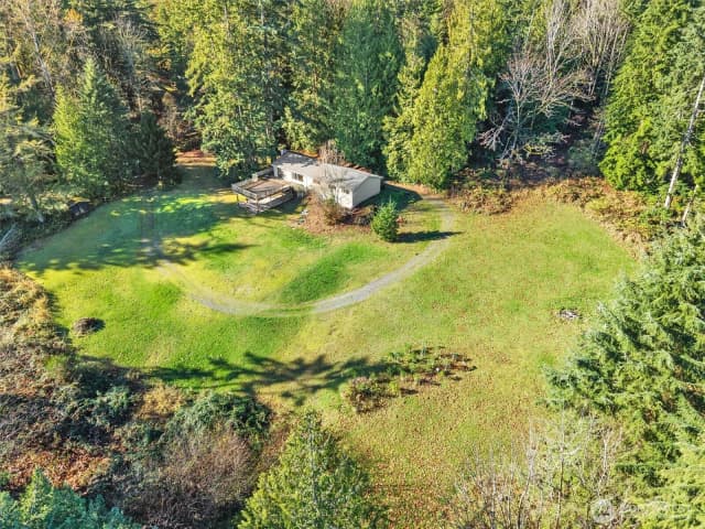 Property photo for 12910 230th Avenue Se, Issaquah photo 2