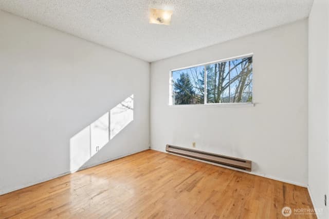 Property photo for 12910 230th Avenue Se, Issaquah photo 4