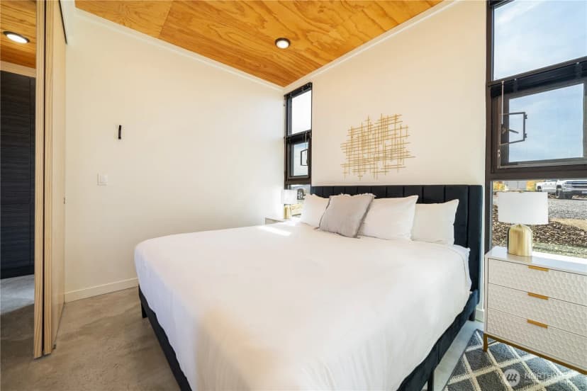Property photo for 23692 Cliffe Pointe Road Nw #5b, Quincy photo 16