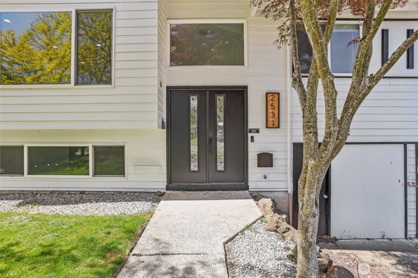 Property photo for 2531 Smithers Avenue S, Renton photo 4