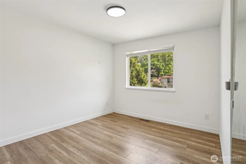 Property photo for 2531 Smithers Avenue S, Renton photo 14