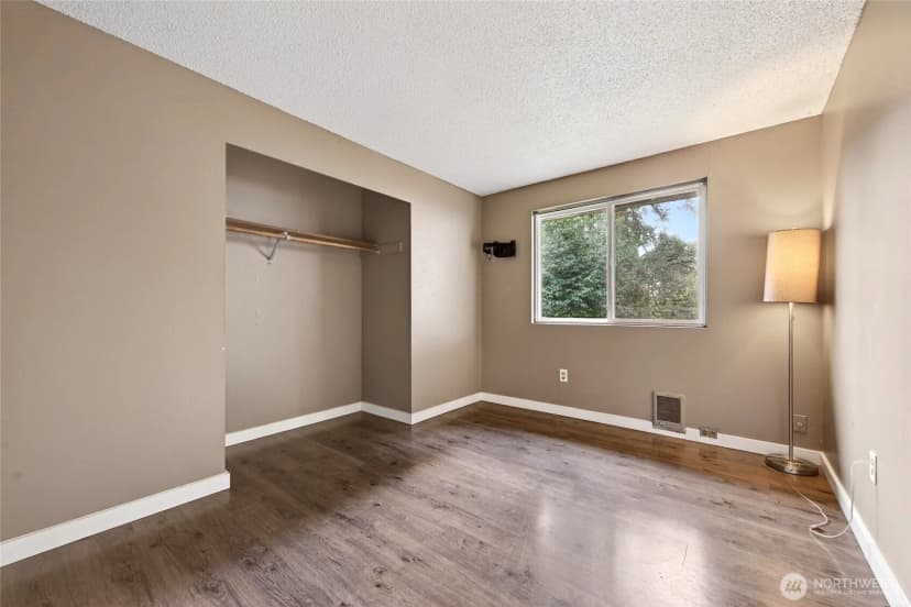 Property photo for 13308 Ne 186th Street, Woodinville photo 16