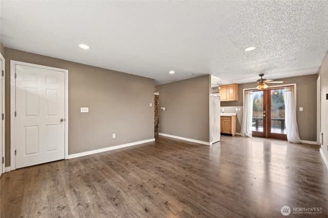 Property photo for 13308 Ne 186th Street, Woodinville photo 4