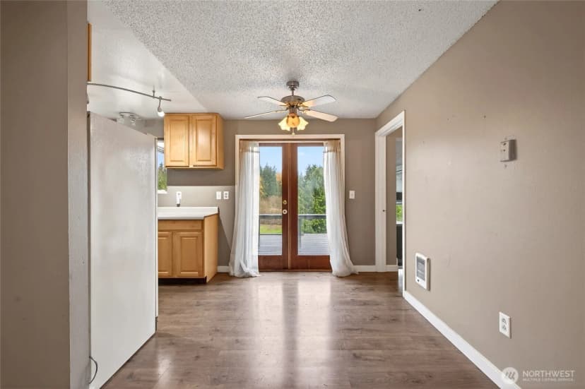 Property photo for 13308 Ne 186th Street, Woodinville photo 7