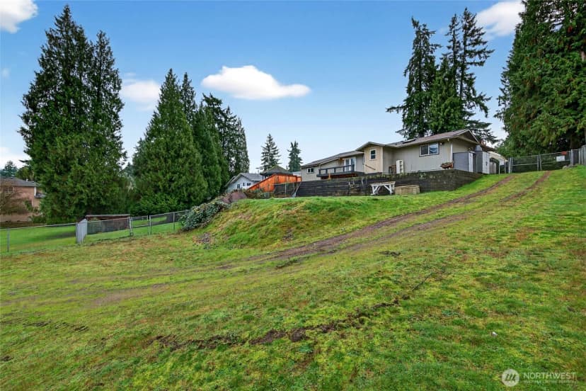 Property photo for 13308 Ne 186th Street, Woodinville photo 32