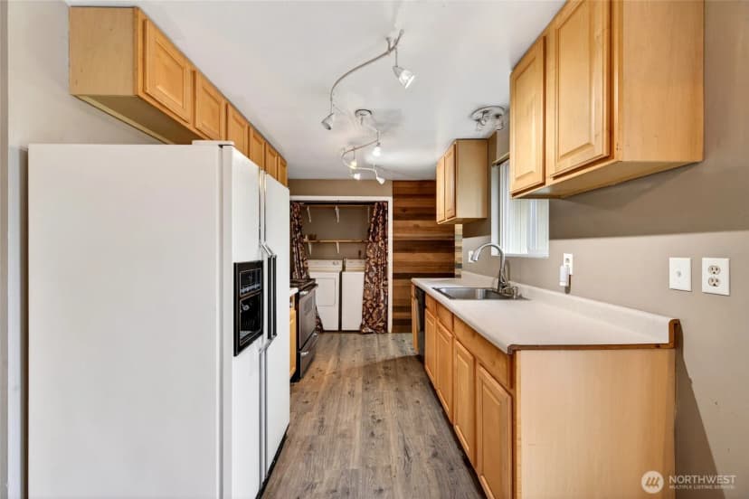 Property photo for 13308 Ne 186th Street, Woodinville photo 15