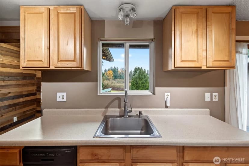 Property photo for 13308 Ne 186th Street, Woodinville photo 9