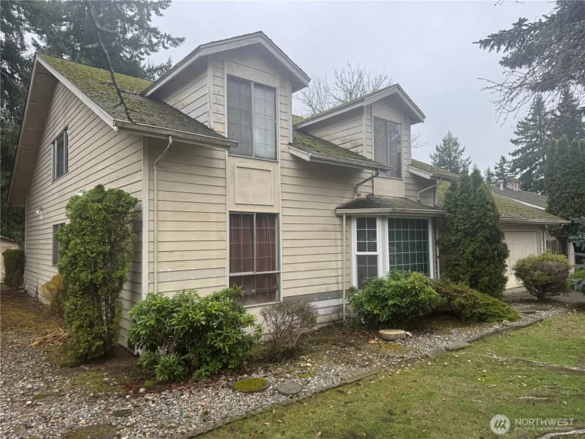 Property photo for 9802 Onyx Drive Sw, Lakewood photo 2