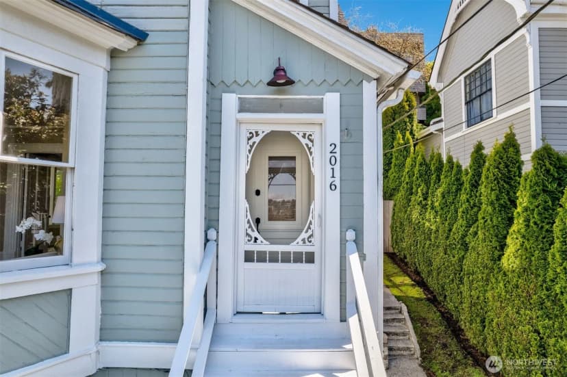 Property photo for 2016 14th Avenue W, Seattle photo 2