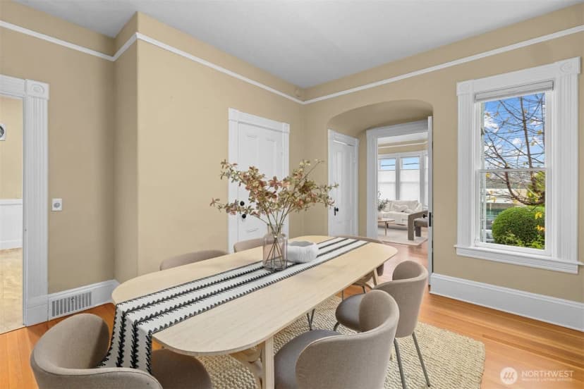 Property photo for 2016 14th Avenue W, Seattle photo 8