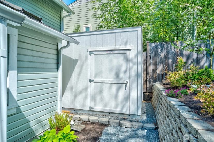 Property photo for 2016 14th Avenue W, Seattle photo 27