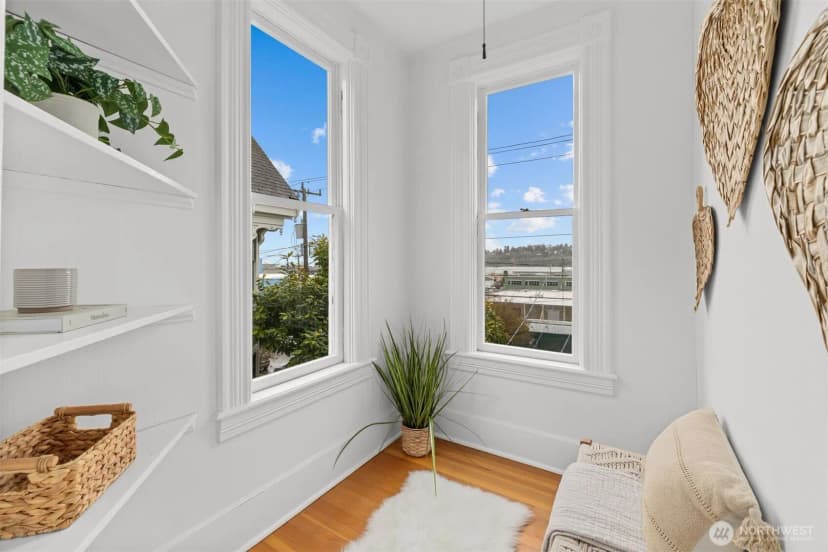 Property photo for 2016 14th Avenue W, Seattle photo 23