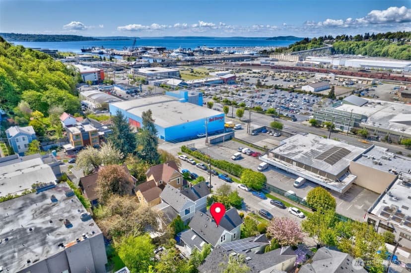 Property photo for 2016 14th Avenue W, Seattle photo 33