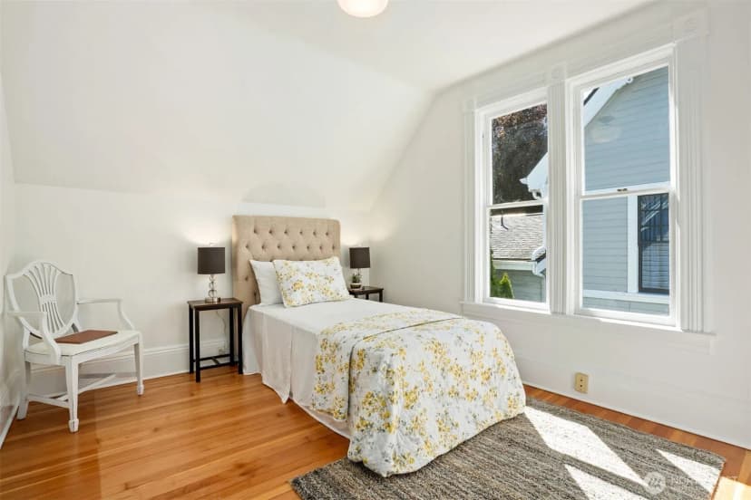 Property photo for 2016 14th Avenue W, Seattle photo 20