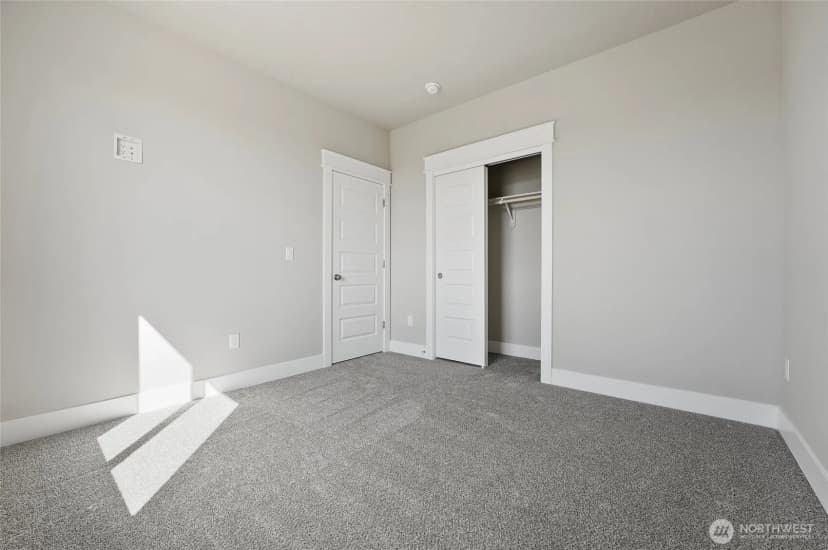 Property photo for 1405 7th Avenue Ne, Quincy photo 16