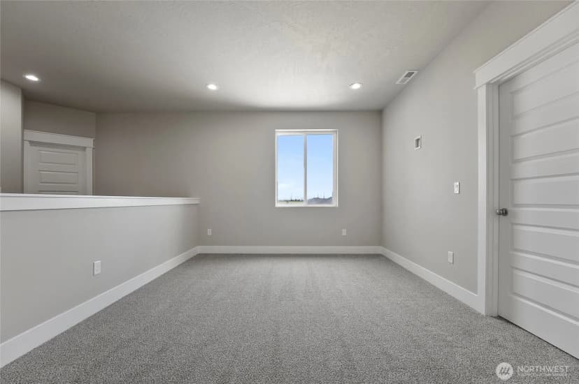 Property photo for 1405 7th Avenue Ne, Quincy photo 33