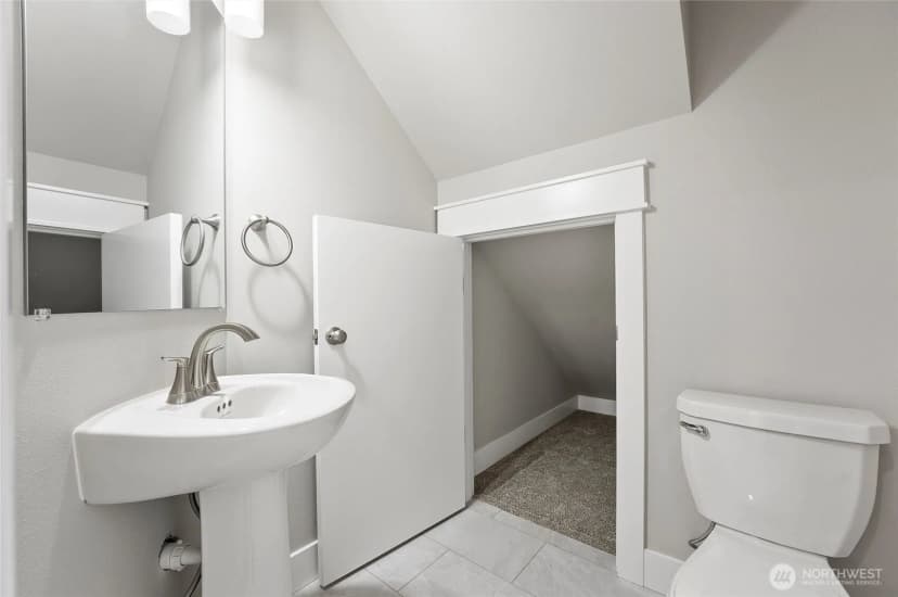Property photo for 1405 7th Avenue Ne, Quincy photo 5