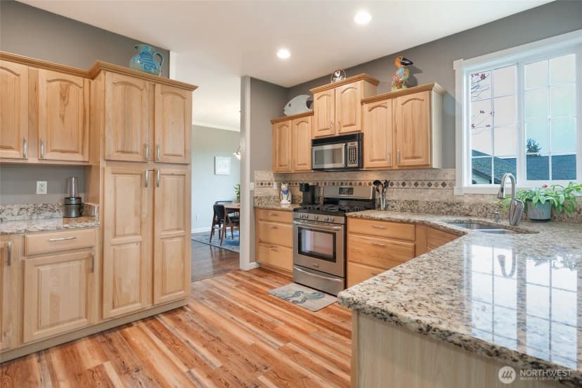 Property photo for 1341 Salt Point Place E, Port Orchard photo 6
