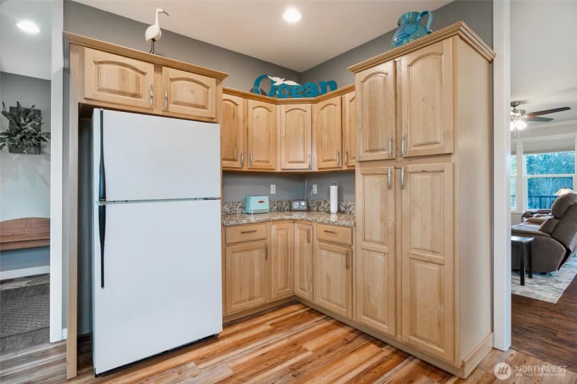 Property photo for 1341 Salt Point Place E, Port Orchard photo 8